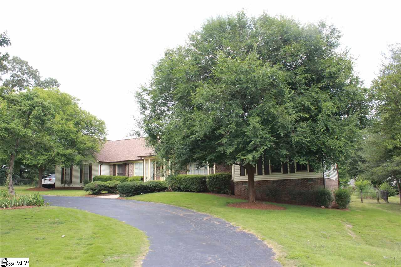 2210 Hudson Road Greer, SC 29650 - Photo 31 of 32 Gallery Image 31