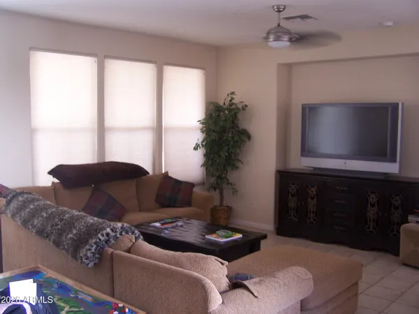 $1,950 | 13649 West Cypress Street, Goodyear, AZ 85395