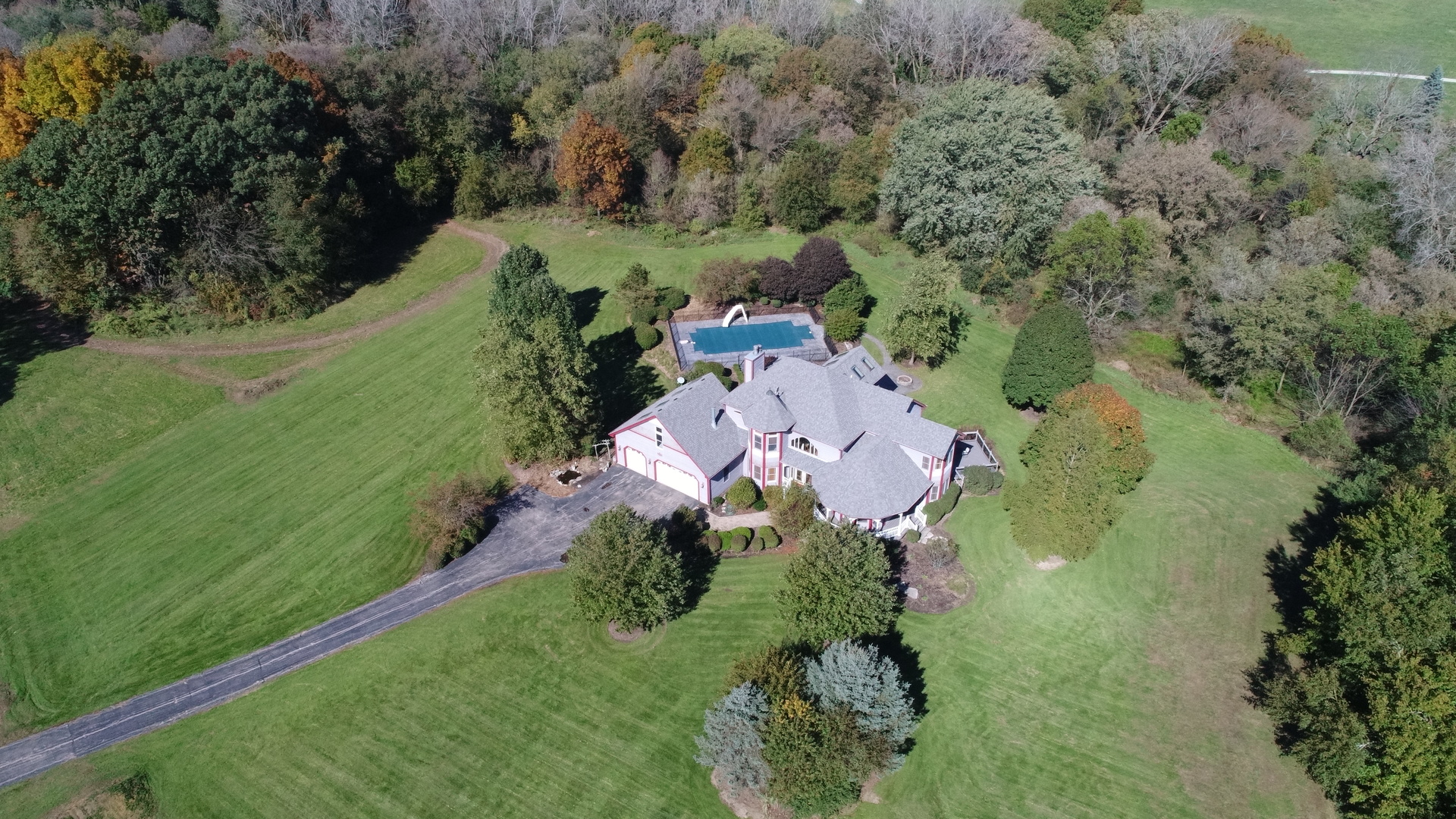 9N313 Muirhead Road Elgin, IL 60124 - Photo 61 of 61 an aerial view of a house with a yard