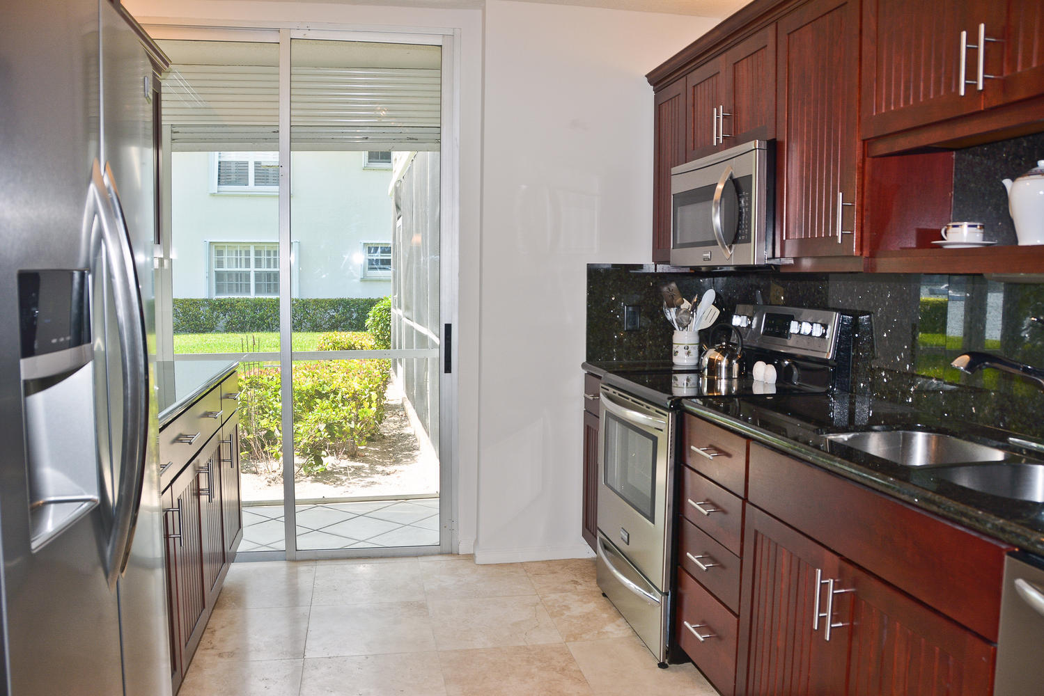 1071 Sugar Sands Boulevard, Unit 2 Singer Island, FL 33404 - Photo 7 of 18 1071 Sugar Sands Blvd 2 kitchen.jpg
