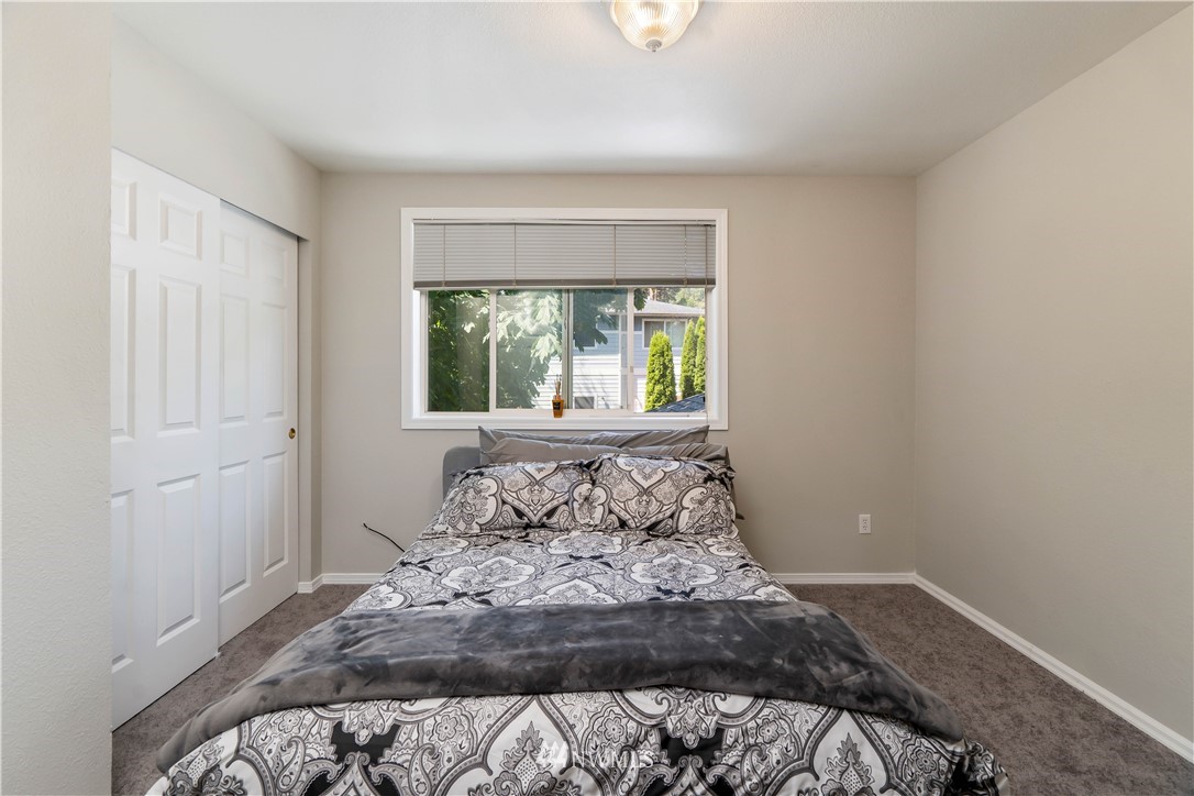 404 Taylor Avenue Northwest, Unit B Renton, WA 98057 - Photo 12 of 20 Gallery Image 12
