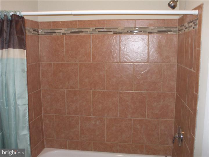 77 Stonegate Road Quakertown, PA 18951 - Photo 9 of 16 Bathroom