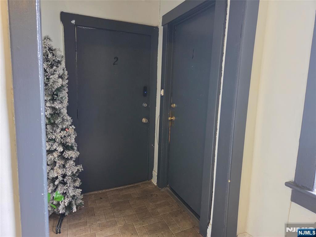 283 Paterson Avenue, Unit 2 East Rutherford, NJ 07073 - Photo 11 of 15