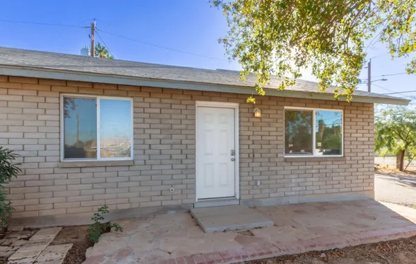 $1,395 | 6417 South 10th Street, Unit 1, Phoenix, AZ 85042