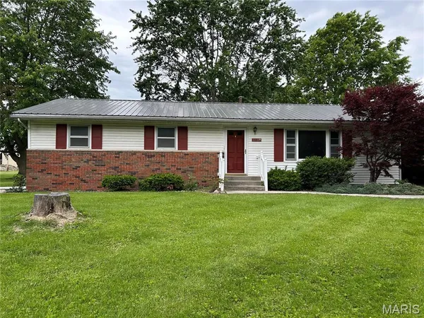 $175,000 | 316 Loomis Lane, Carlinville, IL 62626