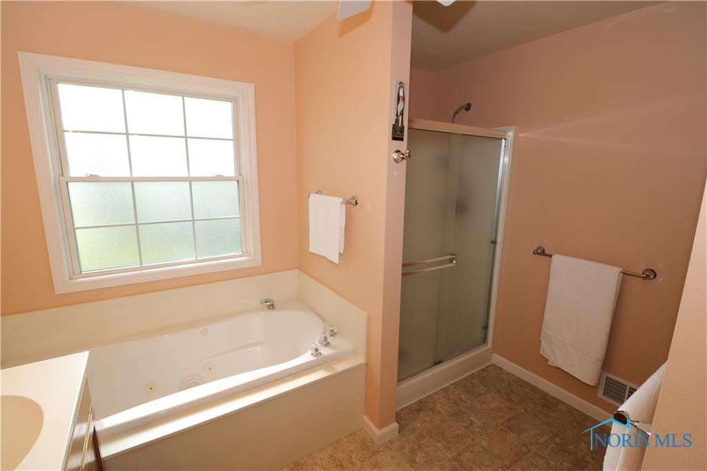811 Weatherstone Road Holland, OH 43528 - Photo 17 of 35 Gallery Image 17