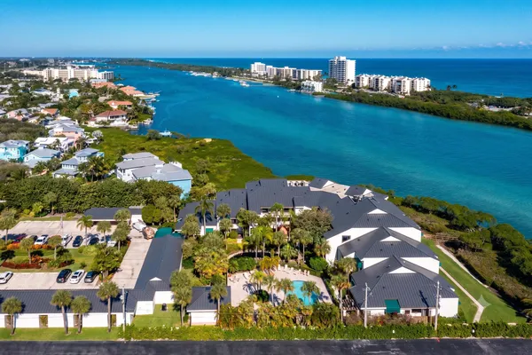 $645,000 | 200 Waterway Road, Unit 204, Tequesta, FL 33469