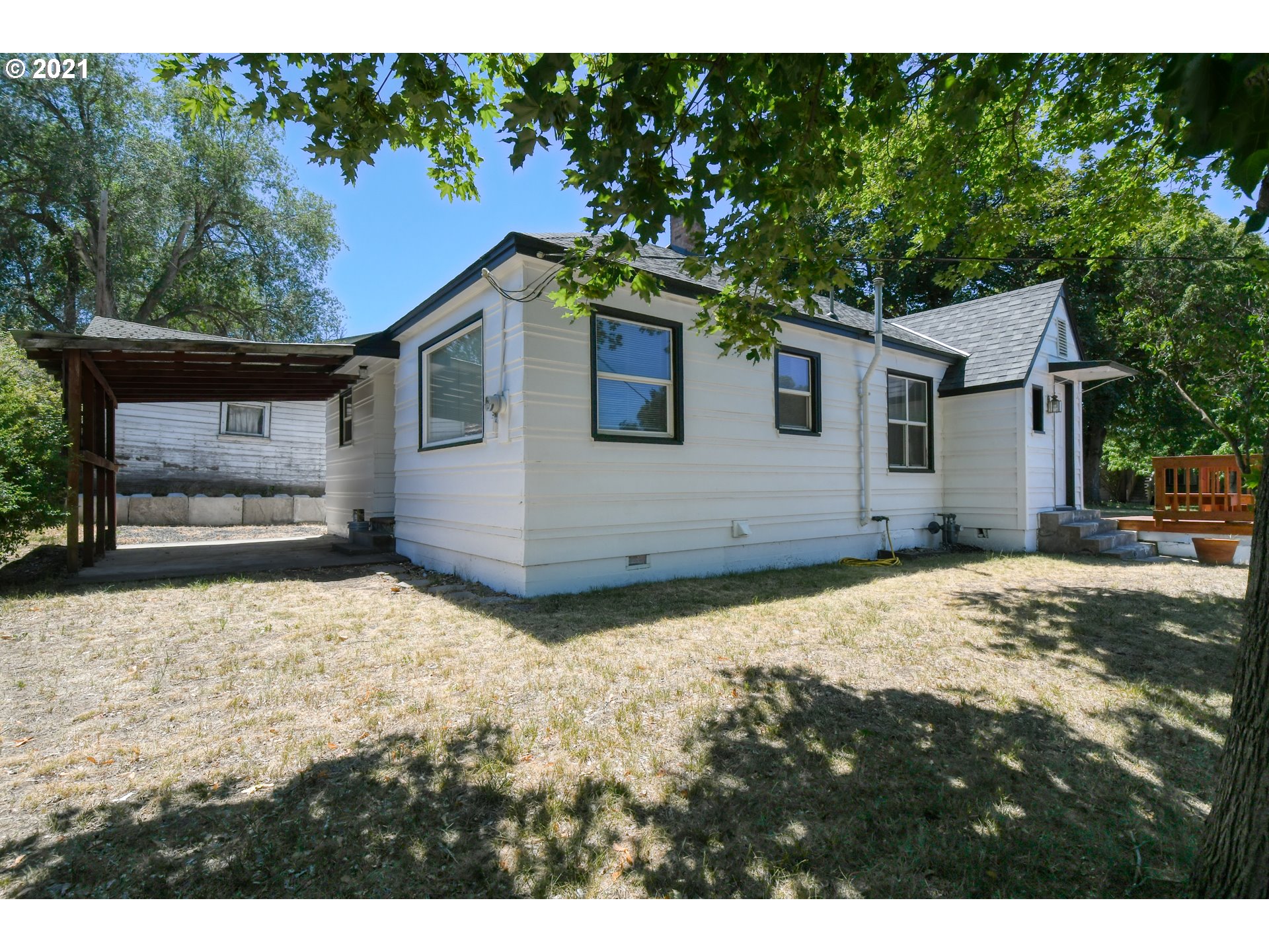 212 Southeast Isaac Avenue Pendleton, OR 97801 - Photo 28 of 32 Gallery Image 28
