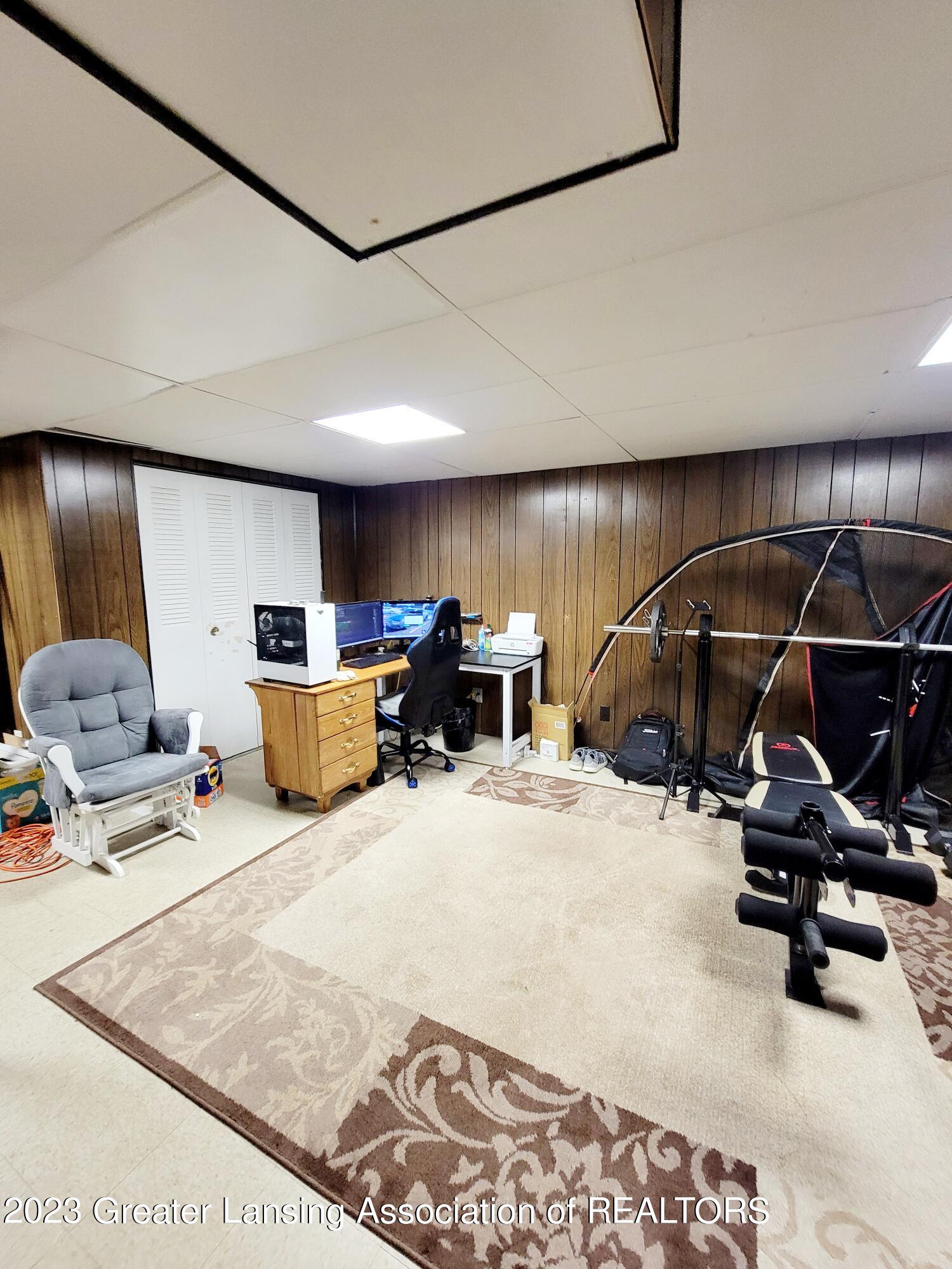 5605 Schafer Road Lansing, MI 48911 - Photo 25 of 47 20230616_111605 (1) - Copy