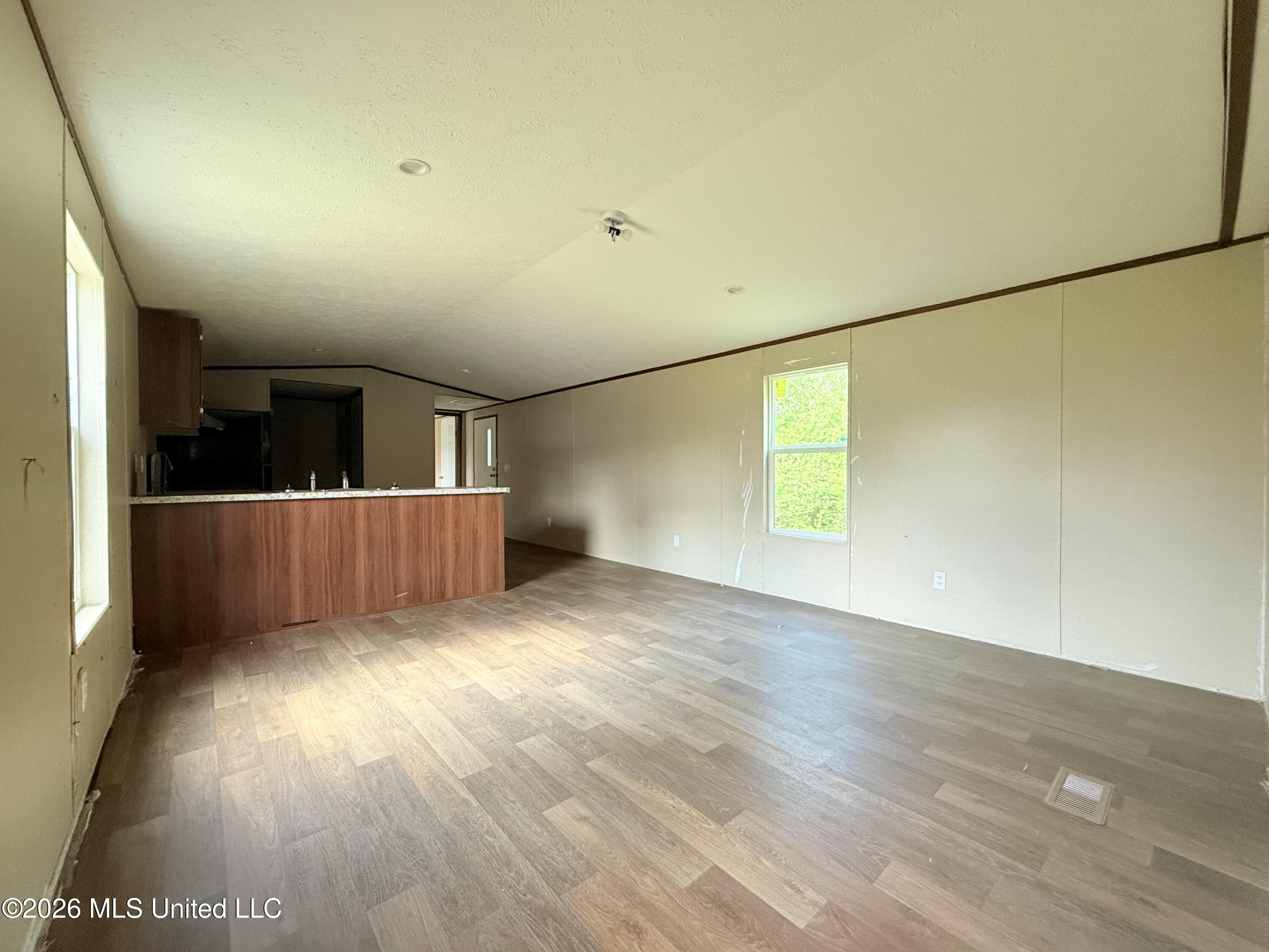 300 Franklin Road Braxton, MS 39044 - Photo 2 of 13 IMG_5256