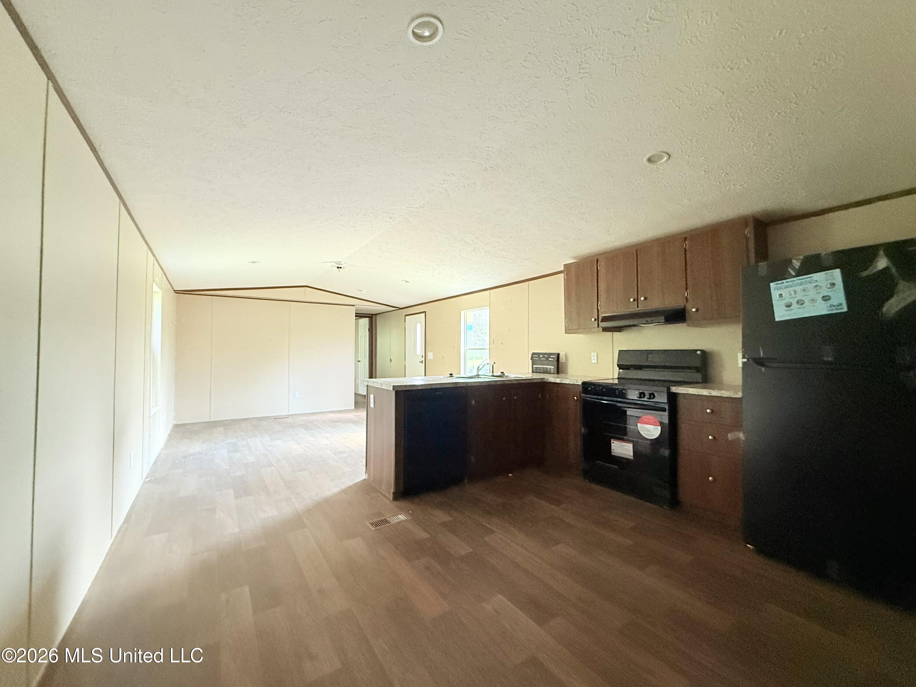 300 Franklin Road Braxton, MS 39044 - Photo 3 of 13 IMG_5255