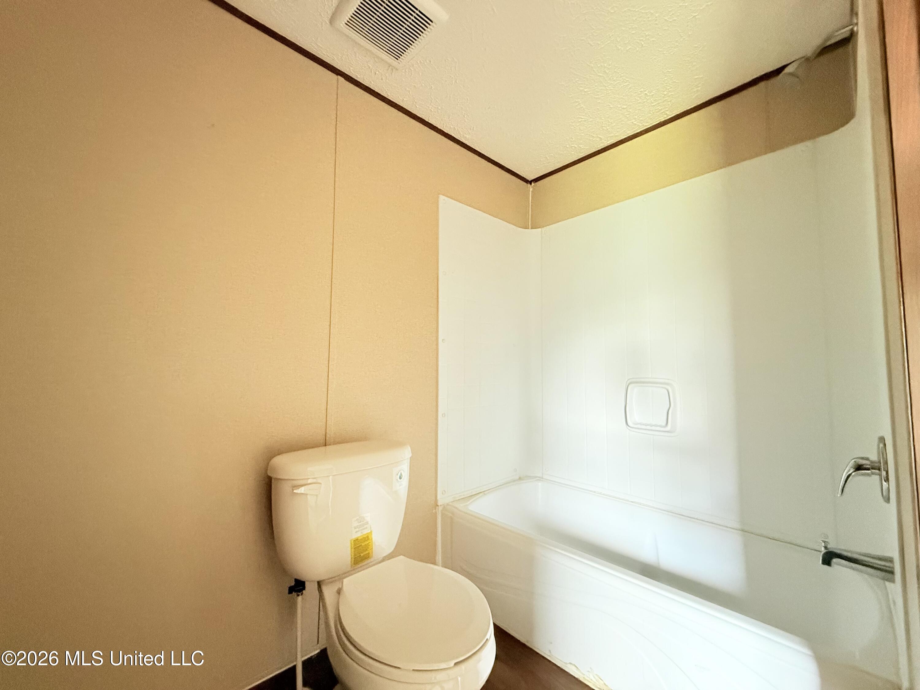 300 Franklin Road Braxton, MS 39044 - Photo 7 of 13 IMG_5261