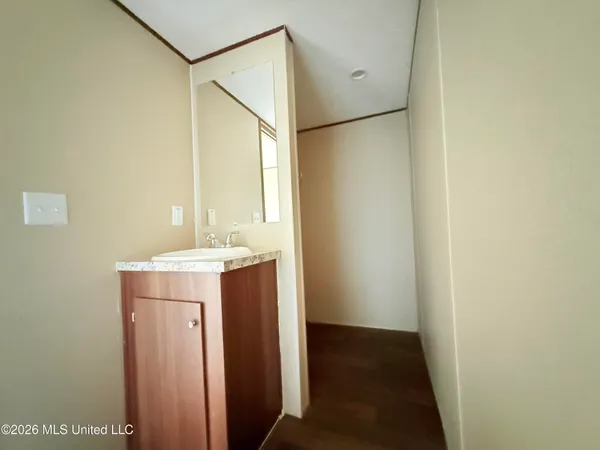 $59,500 | 300 Franklin Road, Braxton, MS 39044