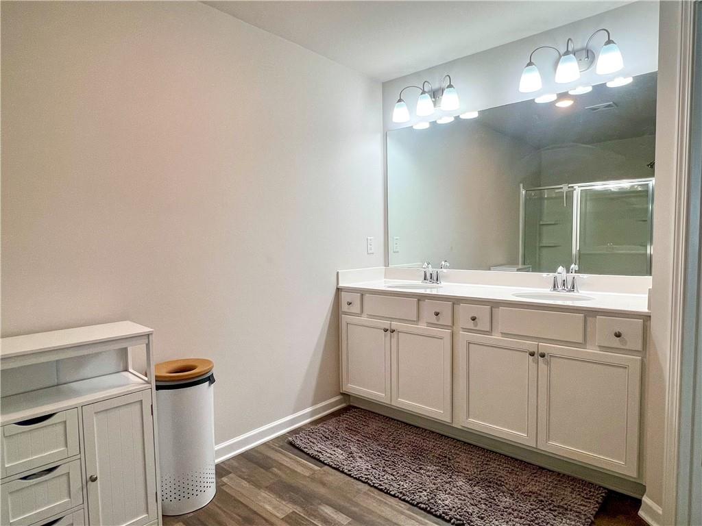 6321 Rosetta Drive Atlanta, GA 30331 - Photo 12 of 29
