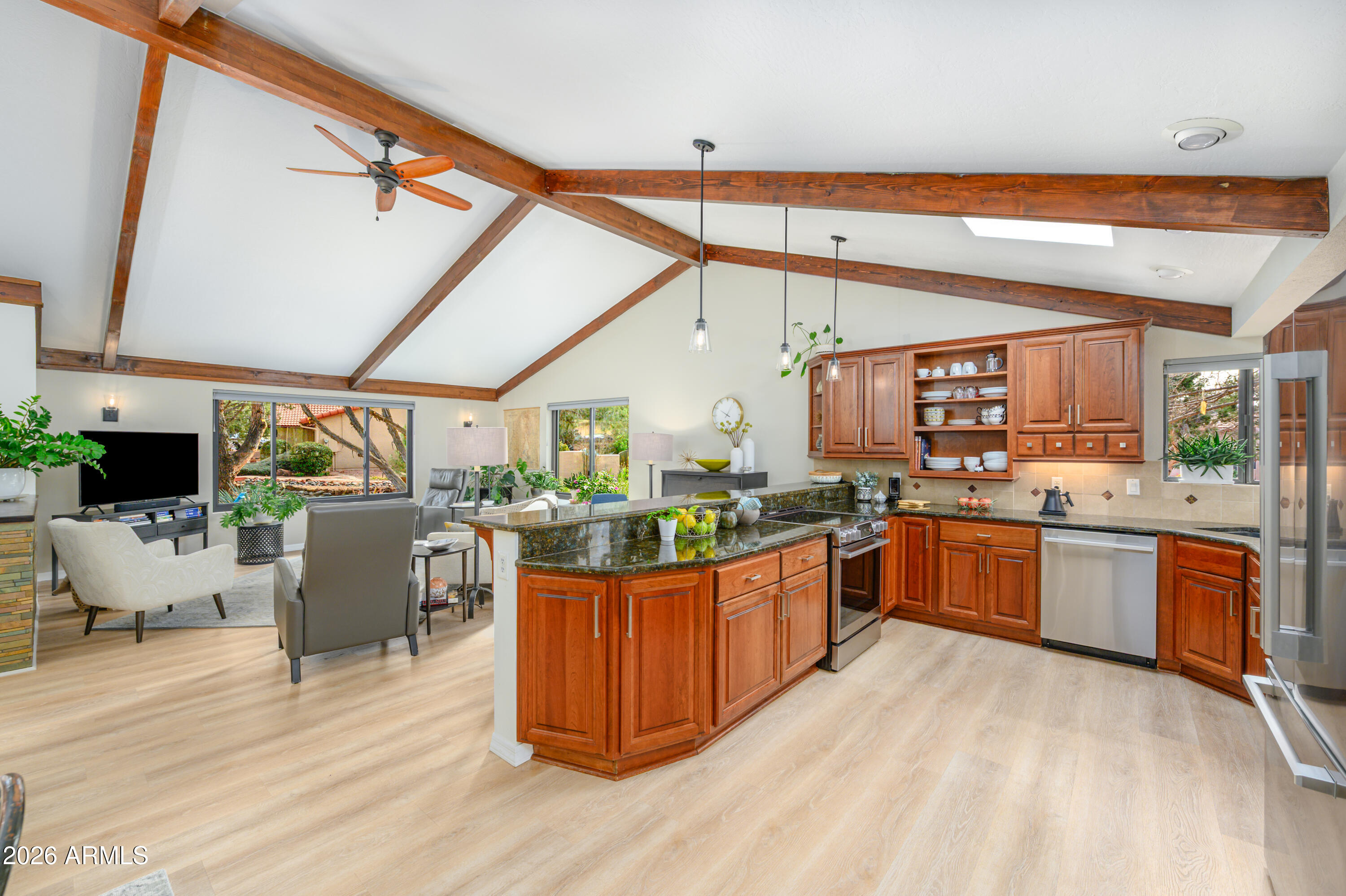 190 Creek Rock Road Sedona, AZ 86351 - Photo 12 of 41 Kitchen