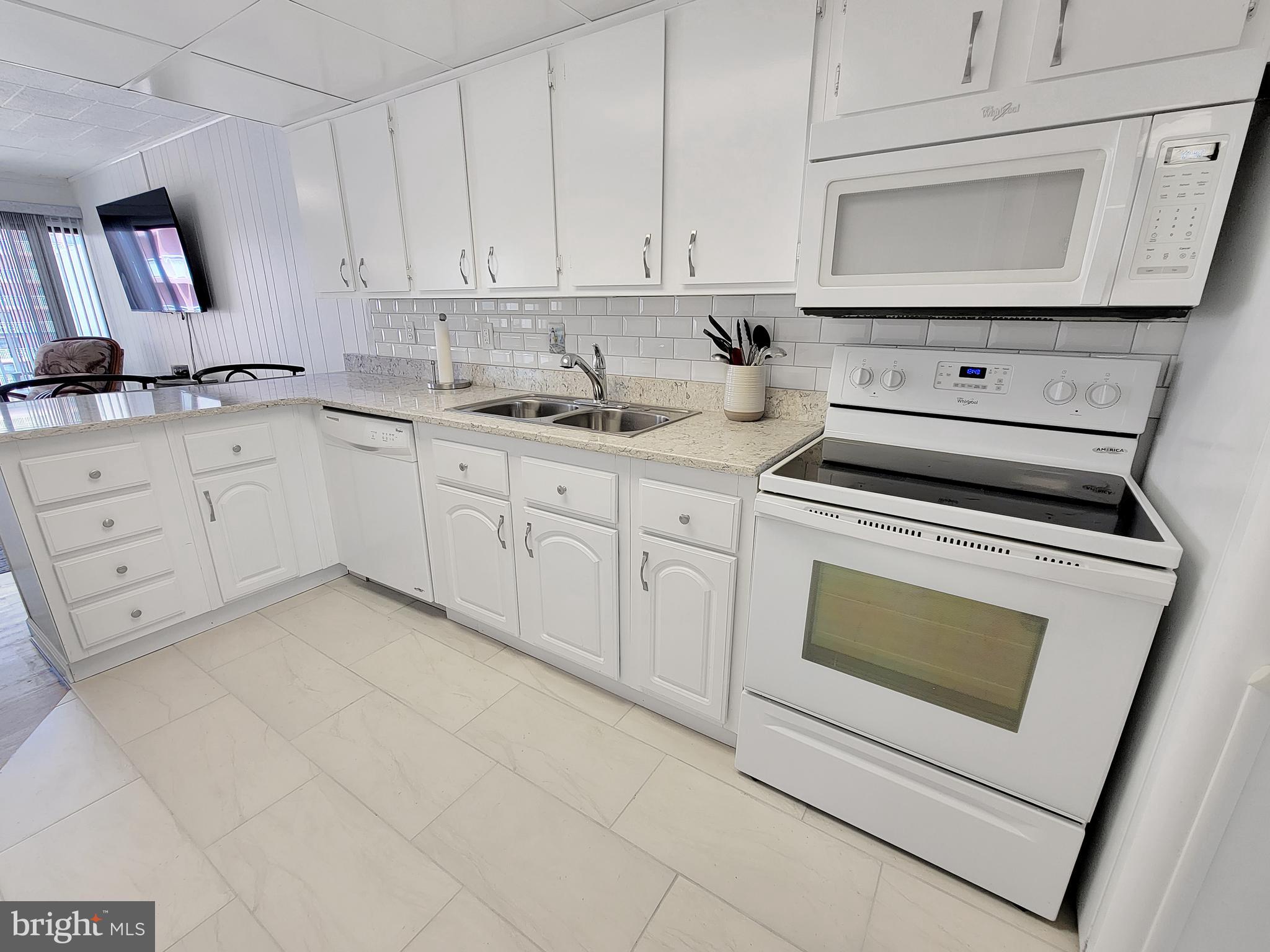 3 66th Street, Unit 401 Ocean City, MD 21842 - Photo 9 of 28