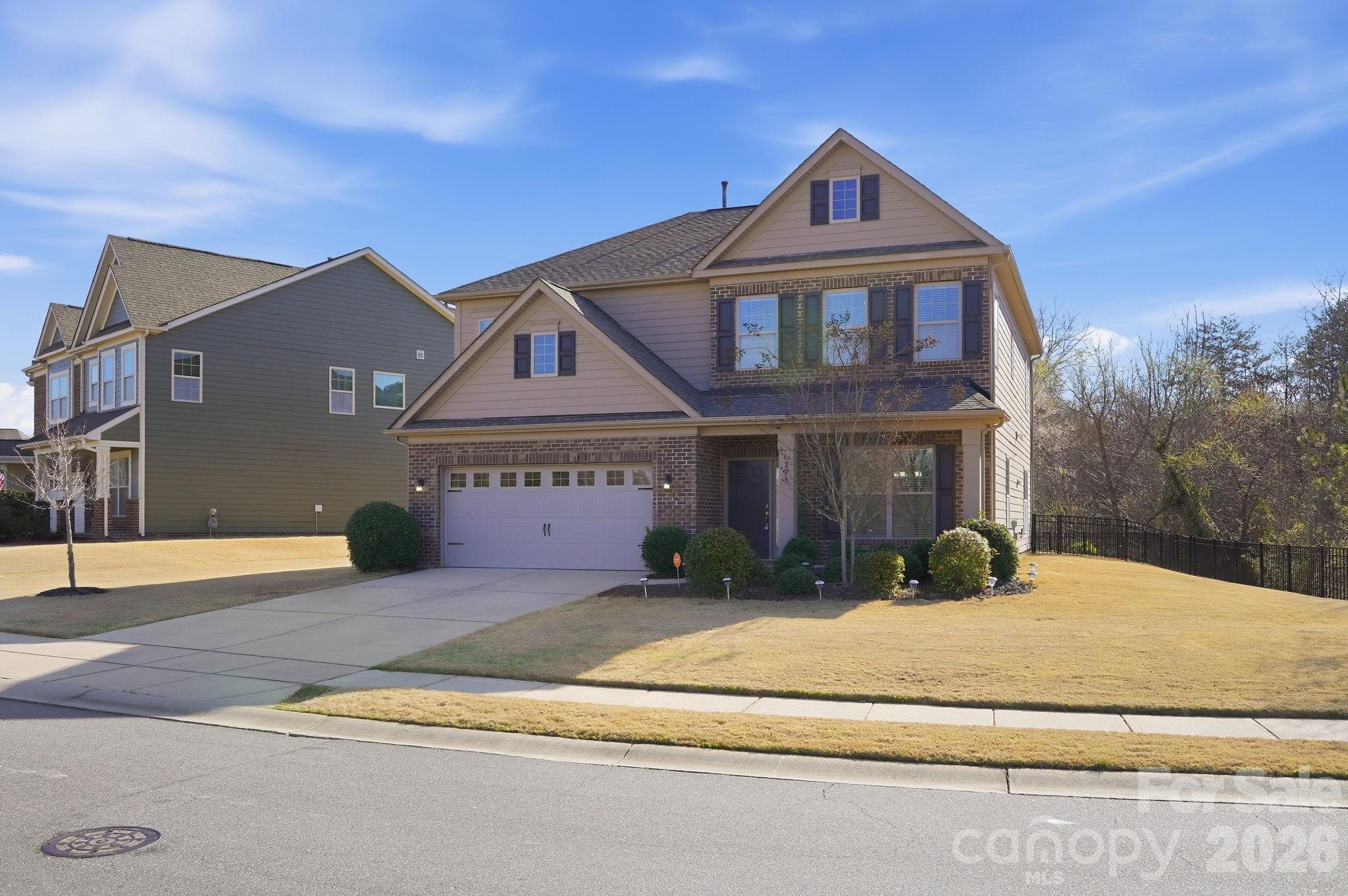 226 Hawks Creek Parkway Fort Mill, SC 29708 - Photo 2 of 47