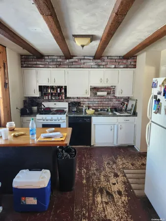 $370,000 | 6 Tyler Street, Montgomery, NY 12549