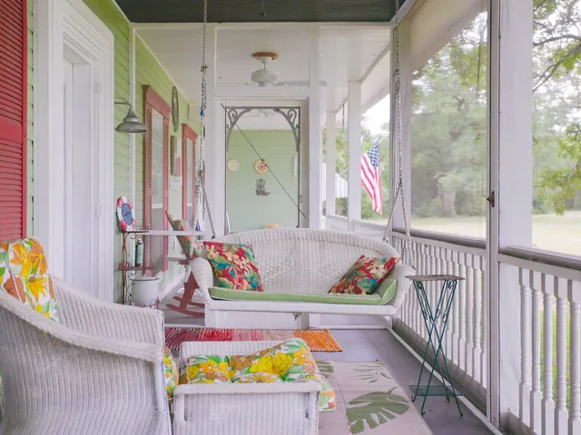 $1,190,000 | 1065 Private Road 7041, Elgin, TX 78621