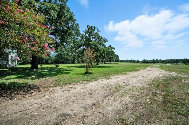 $1,190,000 | 1065 Private Road 7041, Elgin, TX 78621