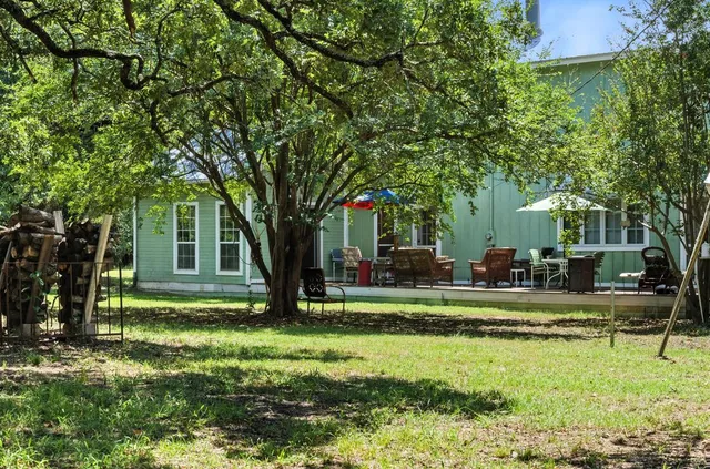 $1,190,000 | 1065 Private Road 7041, Elgin, TX 78621