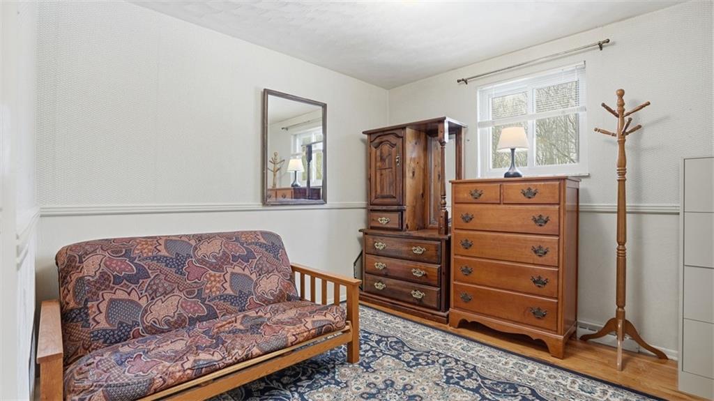 6142 Penn Drive Butler, PA 16002 - Photo 20 of 34 a living room with furniture