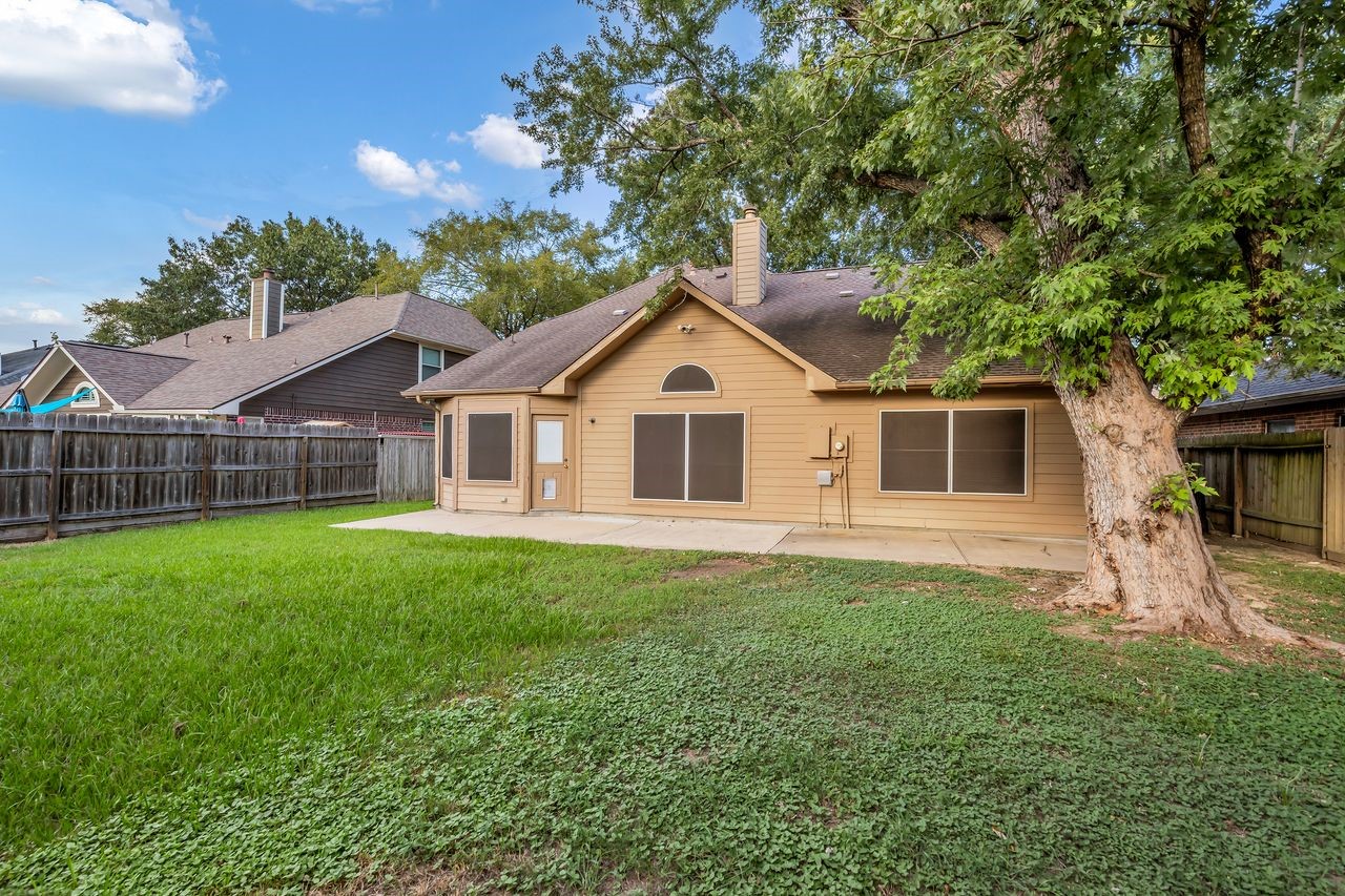 23915 Spring Oak Drive Spring, TX 77373 - Photo 35 of 37 Gallery Image 35