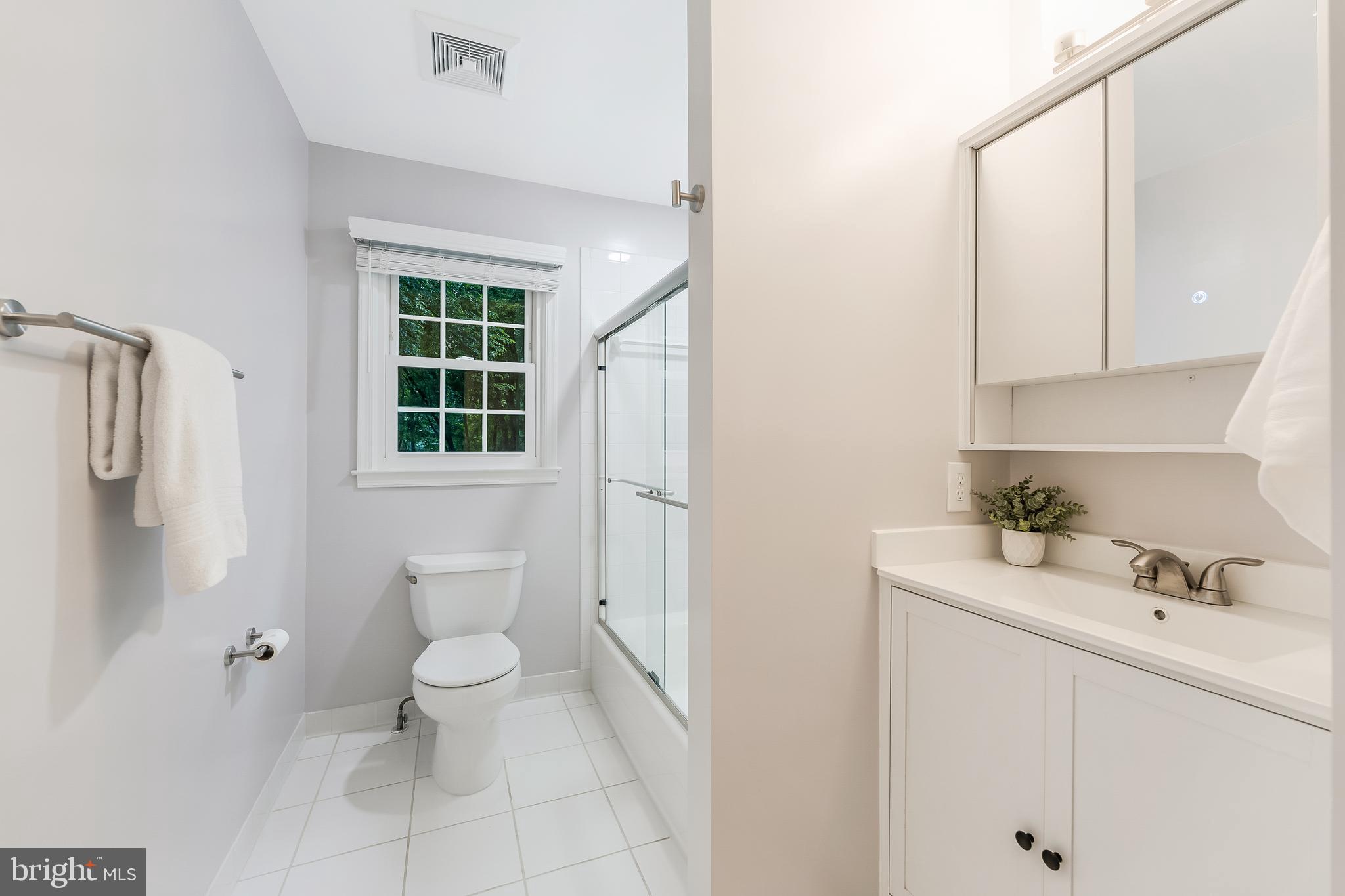 10812 Hunt Club Road Reston, VA 20190 - Photo 50 of 74
