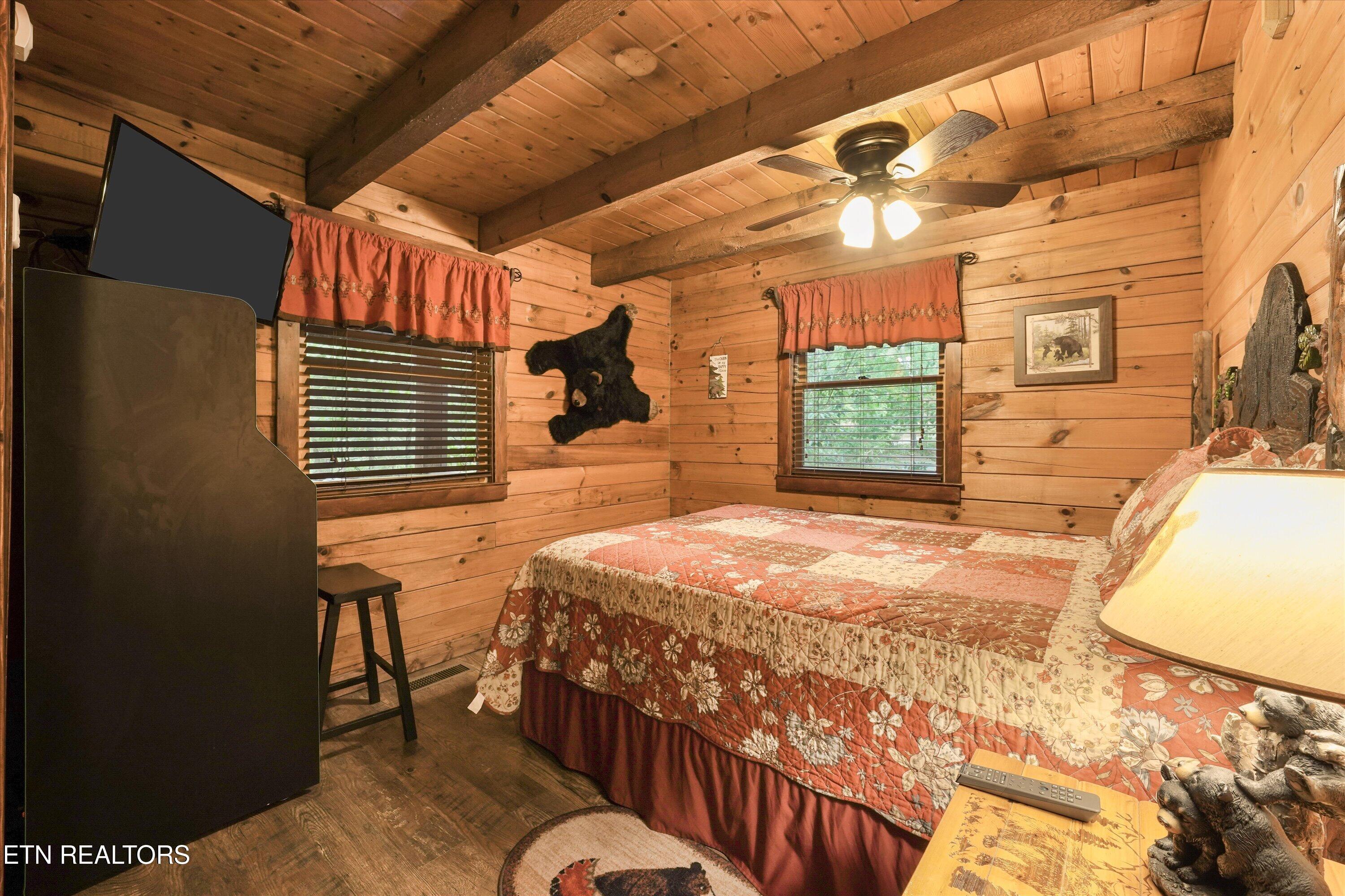 2308 Hidden Mountain Road Sevierville, TN 37876 - Photo 20 of 53 Bedroom 1