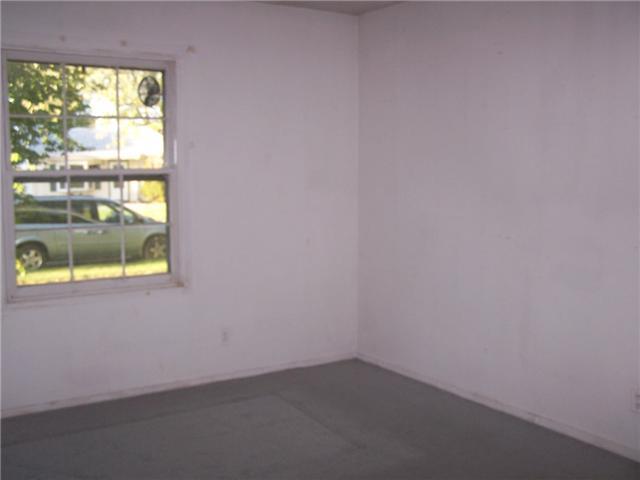 8103 Barry Road Indianapolis, IN 46219 - Photo 5 of 9 Gallery Image 5