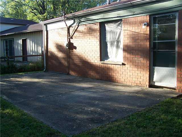 8103 Barry Road Indianapolis, IN 46219 - Photo 7 of 9 Gallery Image 7