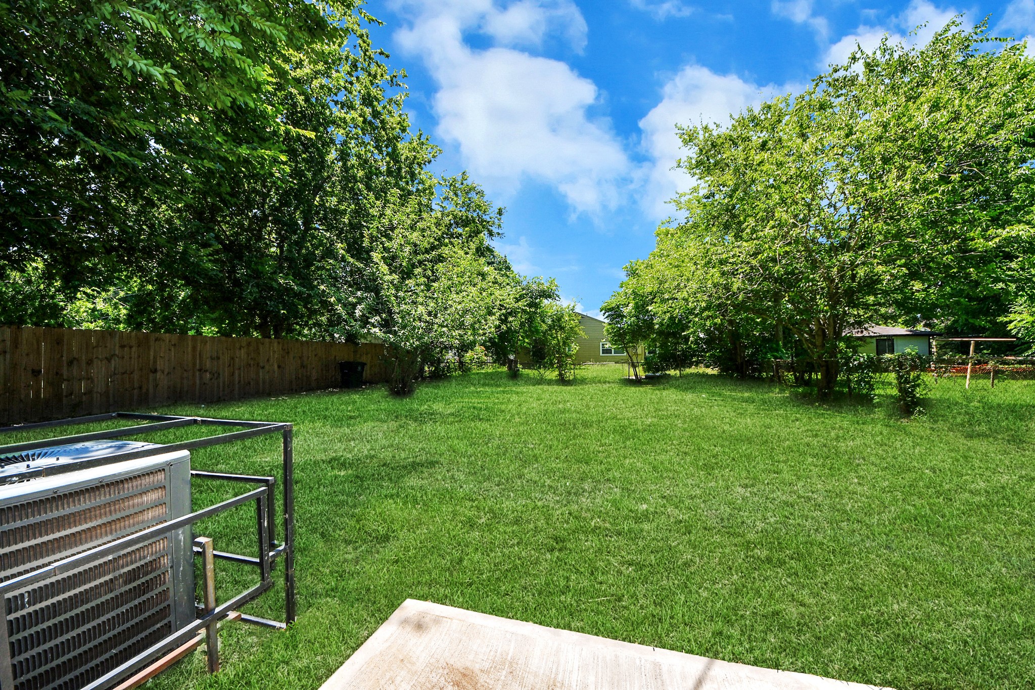 4914 Angleton Street Houston, TX 77033 - Photo 36 of 39 Gallery Image 36
