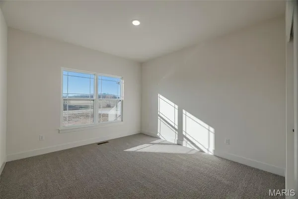 $670,000 | 21 Saratoga Spgs Drive, Silex, MO 63377