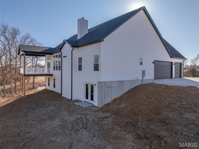 $690,000 | 21 Saratoga Spgs Drive, Silex, MO 63377