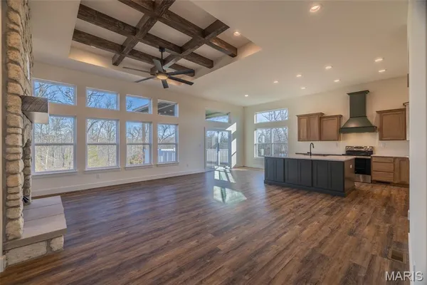 $670,000 | 21 Saratoga Spgs Drive, Silex, MO 63377