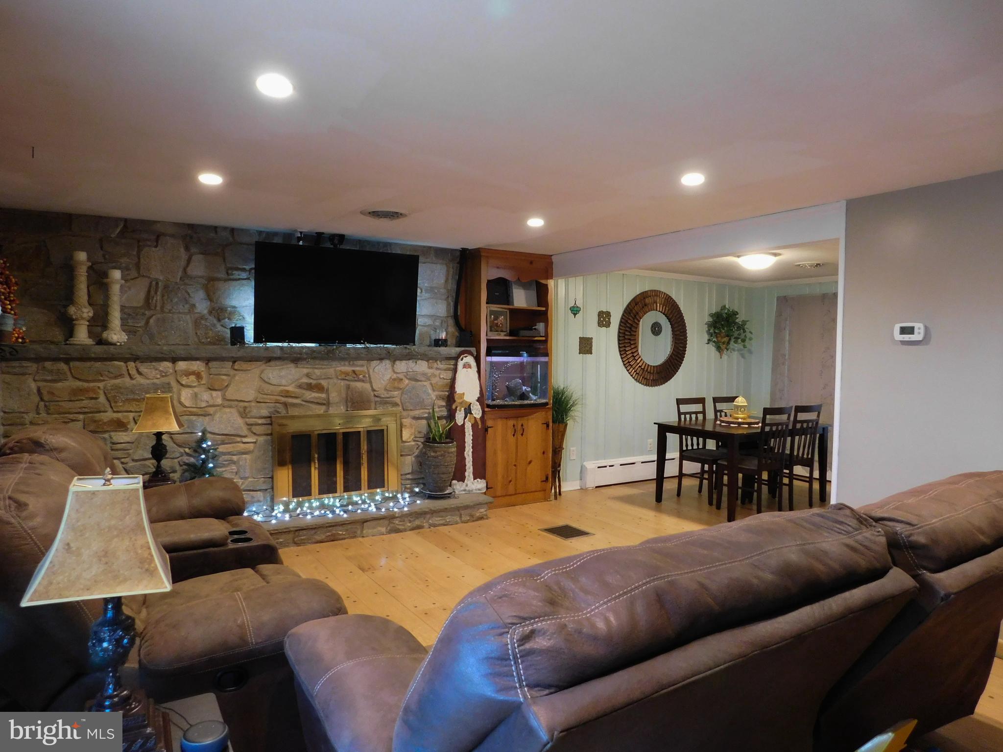 250 North Main Street Spring Grove, PA 17362 - Photo 4 of 34