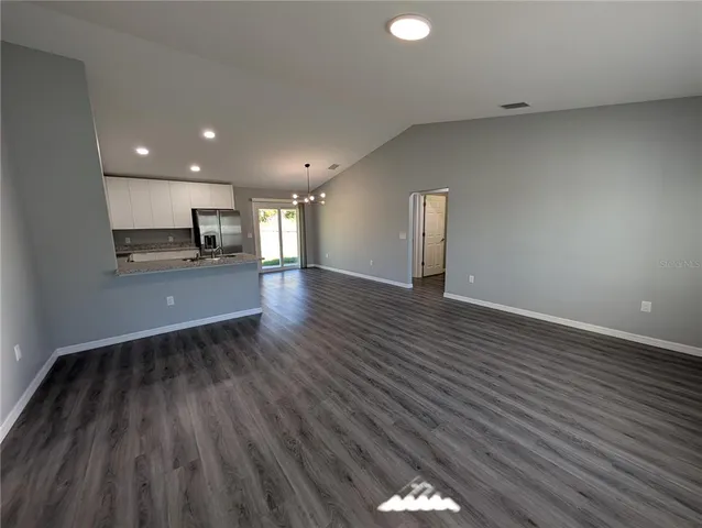 $1,900 | 2303 West Citrus Springs Boulevard, Citrus Springs, FL 34434