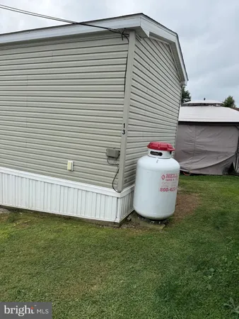 $63,500 | 13 Hilltop Avenue, Akron, PA 17501