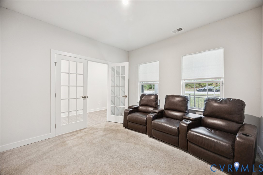 10237 Centralia Sta Road Chester, VA 23831 - Photo 2 of 35 a living room with furniture