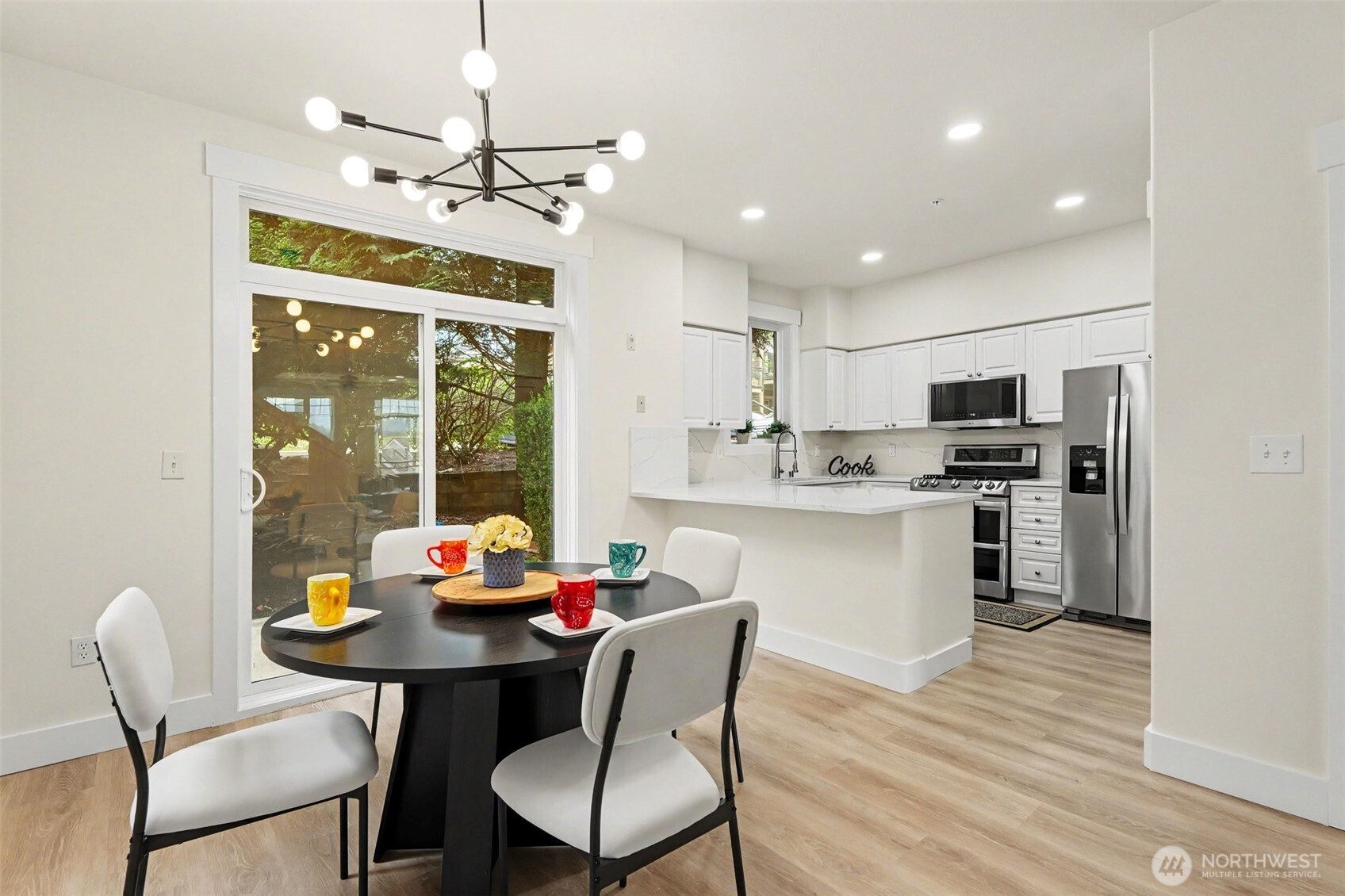 23300 Southeast Black Nugget Road, Unit M1 Issaquah, WA 98029 - Photo 12 of 31