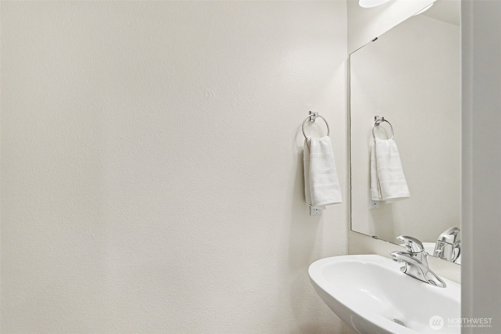 23300 Southeast Black Nugget Road, Unit M1 Issaquah, WA 98029 - Photo 16 of 31