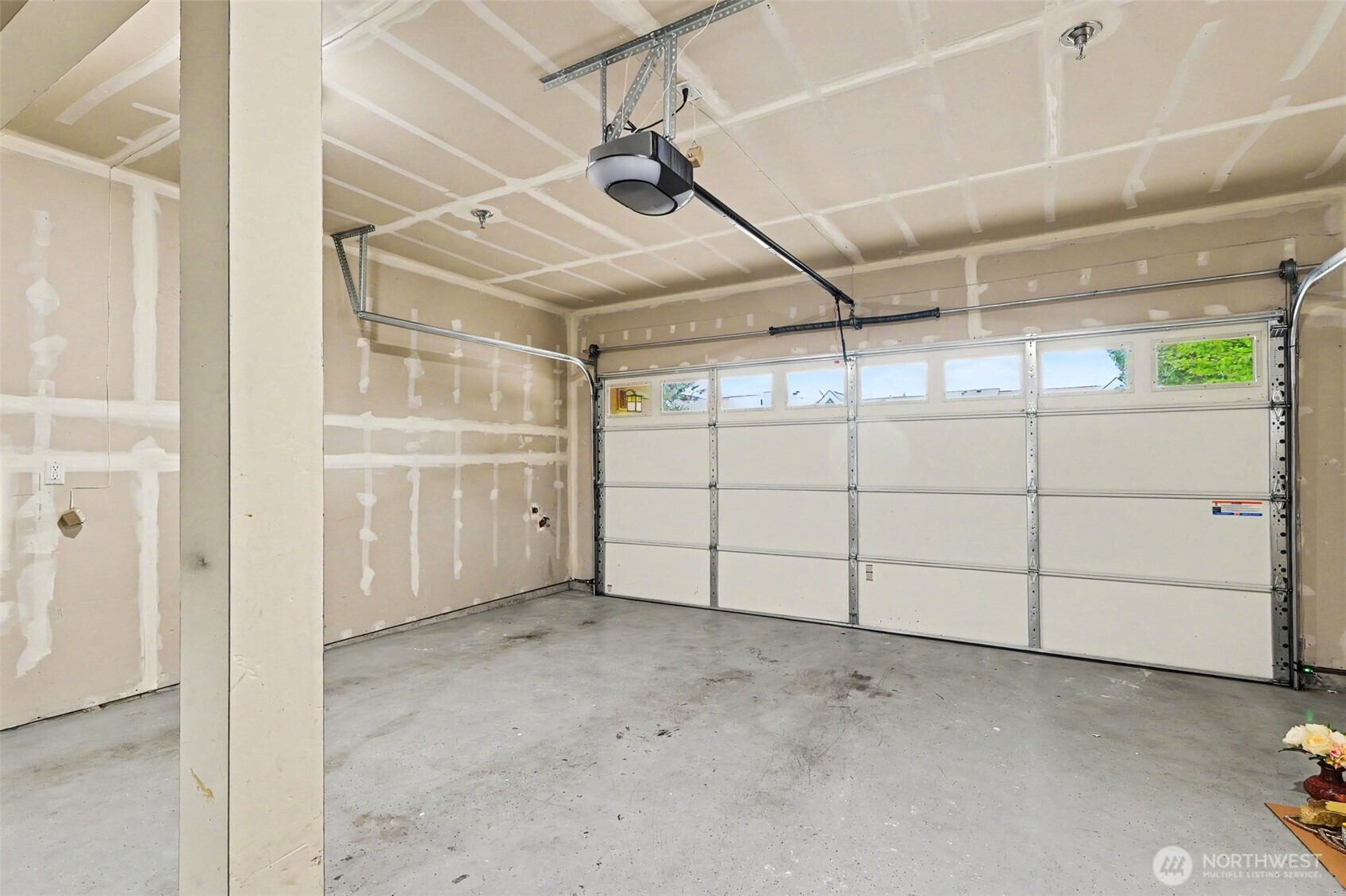 23300 Southeast Black Nugget Road, Unit M1 Issaquah, WA 98029 - Photo 28 of 31