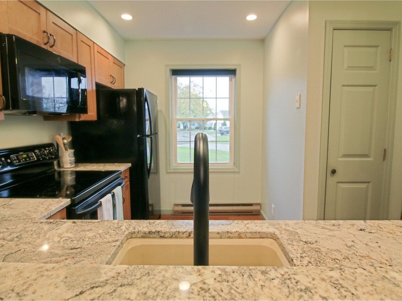 255 Eastview Circle Williston, VT 05495 - Photo 20 of 35