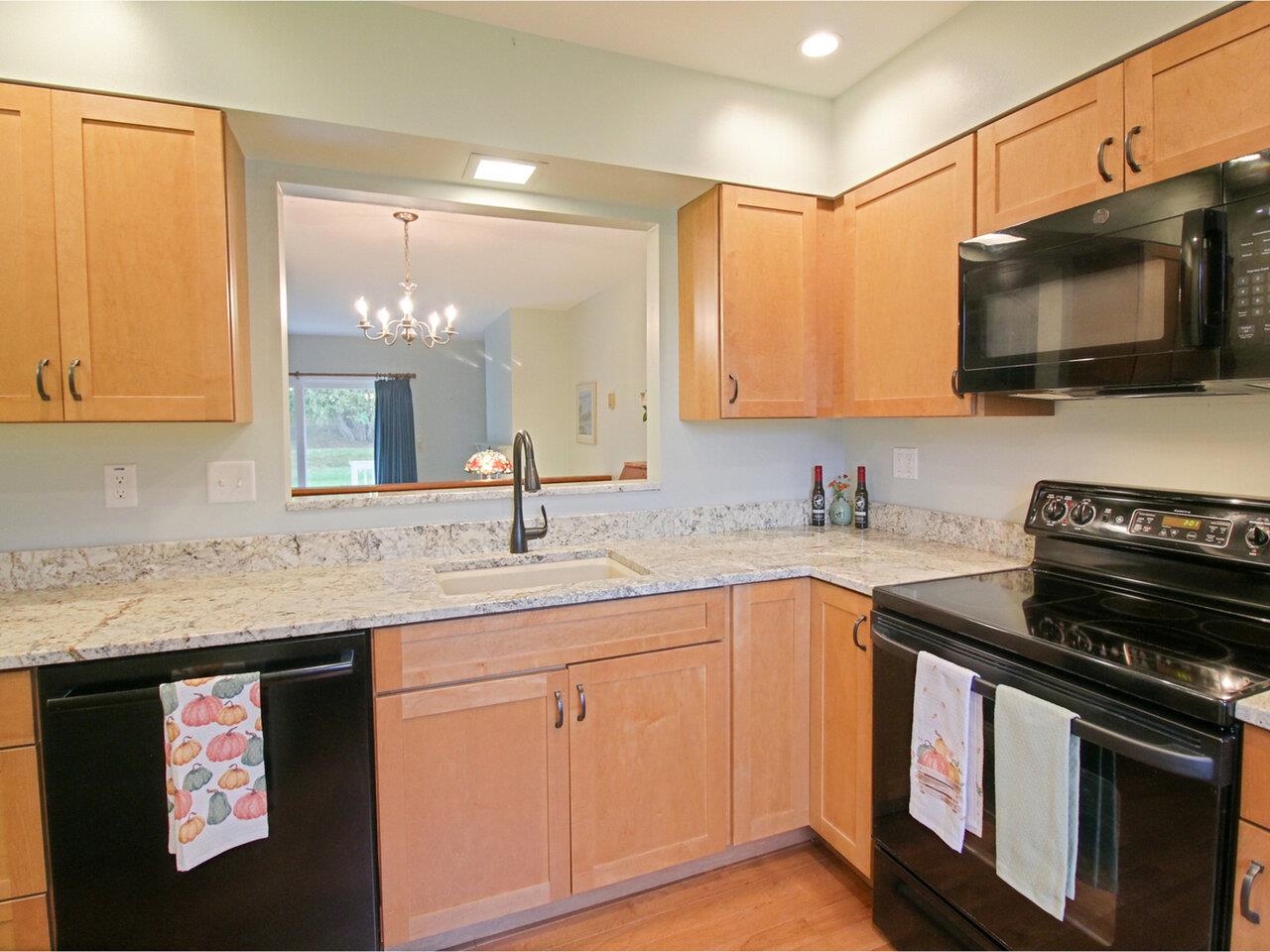 255 Eastview Circle Williston, VT 05495 - Photo 2 of 35