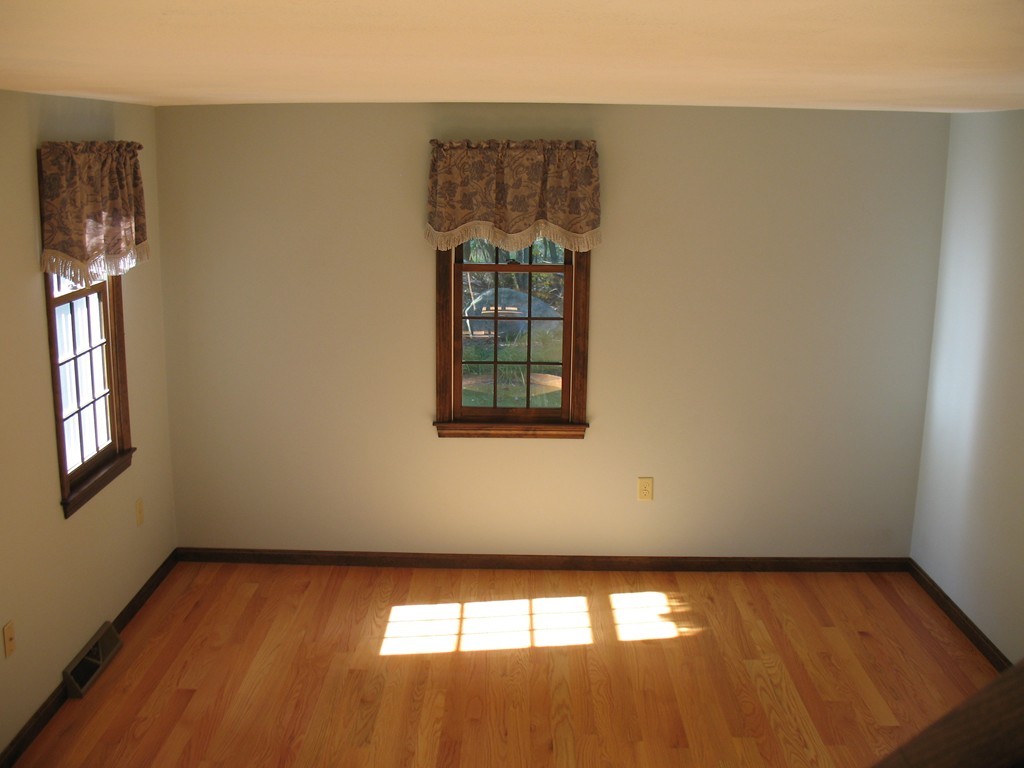 7 Paddock Road Tyngsborough, MA 01879 - Photo 13 of 22 Gallery Image 13