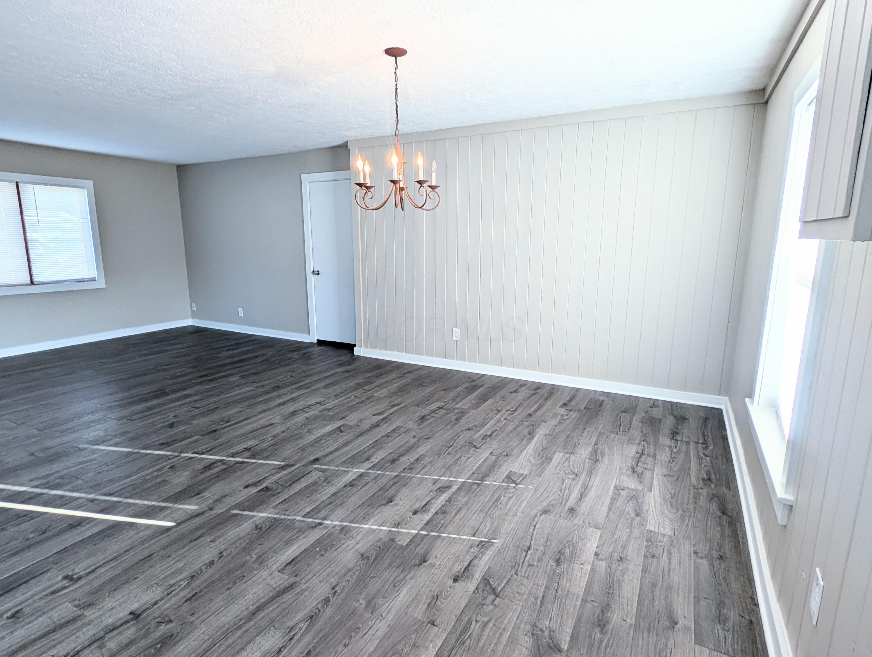 95 Hawthorne Road Sunbury, OH 43074 - Photo 5 of 15 Dining Room & Great Room