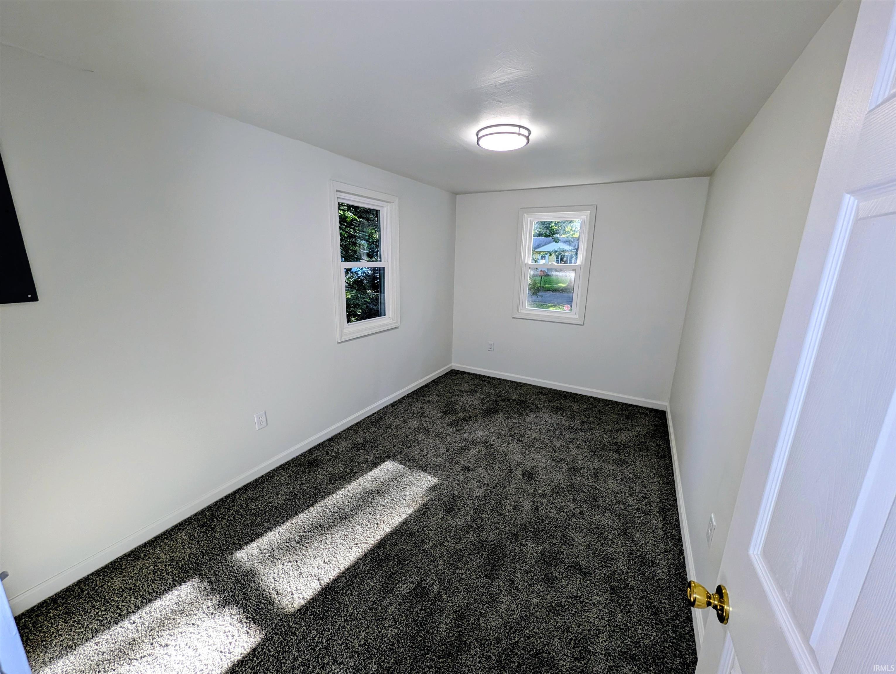 55405 Glenn Road South Bend, IN 46628 - Photo 13 of 19 Gallery Image 13