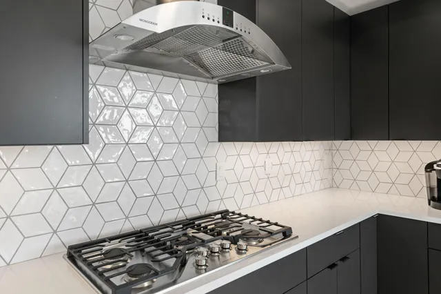 $1,050,000 | 1240 South 2nd Street, Unit 1419, Minneapolis, MN 55415