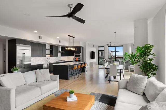 $1,050,000 | 1240 South 2nd Street, Unit 1419, Minneapolis, MN 55415