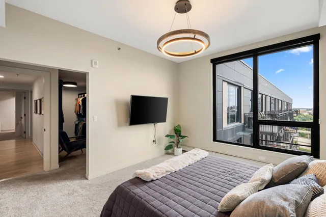 $1,050,000 | 1240 South 2nd Street, Unit 1419, Minneapolis, MN 55415